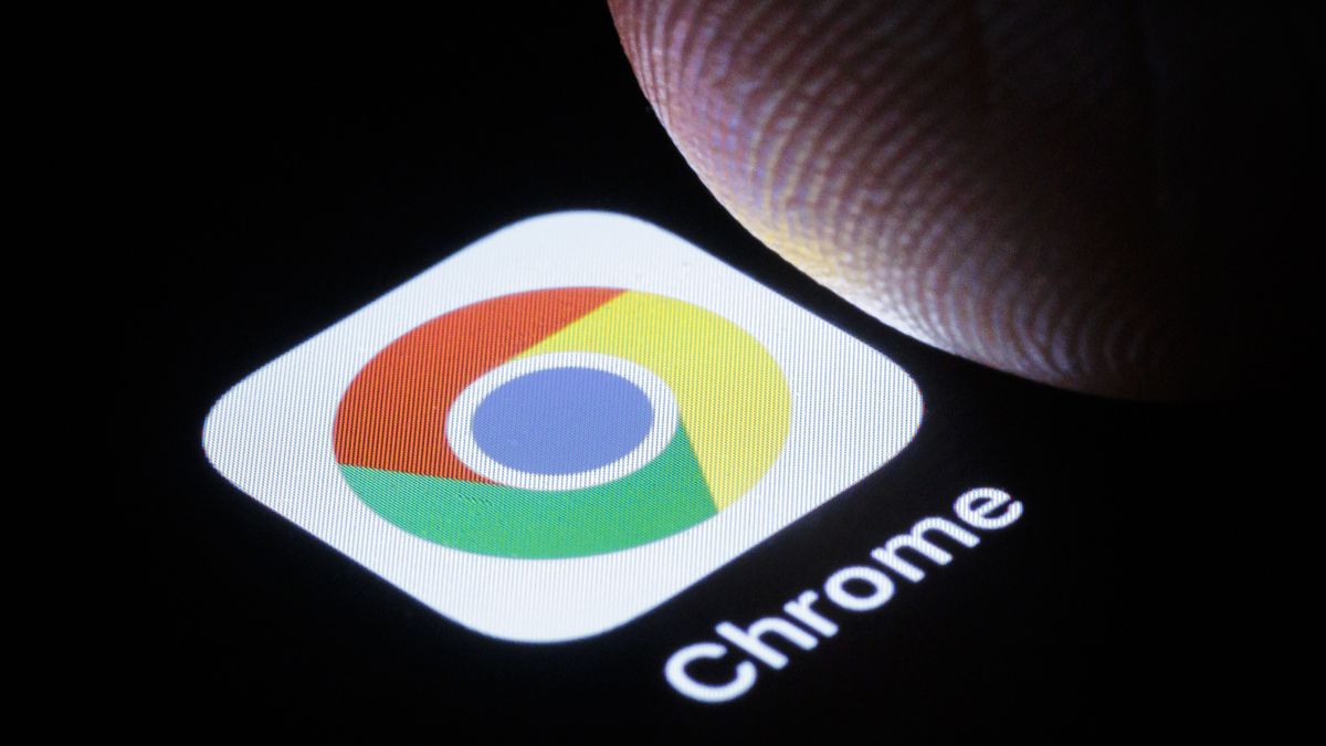 BERLIN, GERMANY - APRIL 25: In this photo illustration the Google Chrome app is displayed on a smartphone on April 25, 2025 in Berlin, Germany. (Photo Illustration by Thomas Trutschel/Photothek via Getty Images)