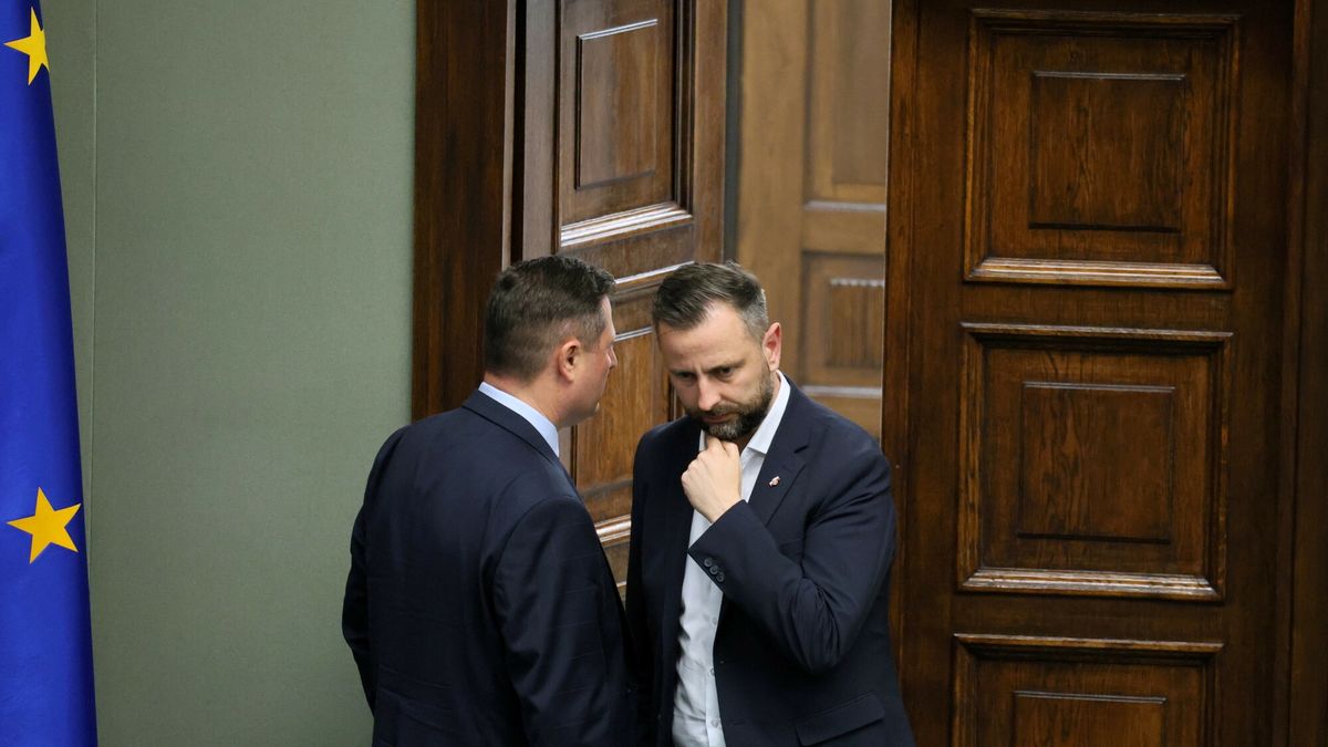 18. posiedzenie Sejmu X kadencji
Fot. Wojciech Olkusnik/East News, Warszawa, 25.09.2024.  18. posiedzenie Sejmu X kadencji. Informacja premiera i rzadu na temat powodzi we wrzesniu 2024.
N/z: Krzysztof Paszyk, Wladyslaw Kosiniak-Kamysz
Wojciech Olkusnik