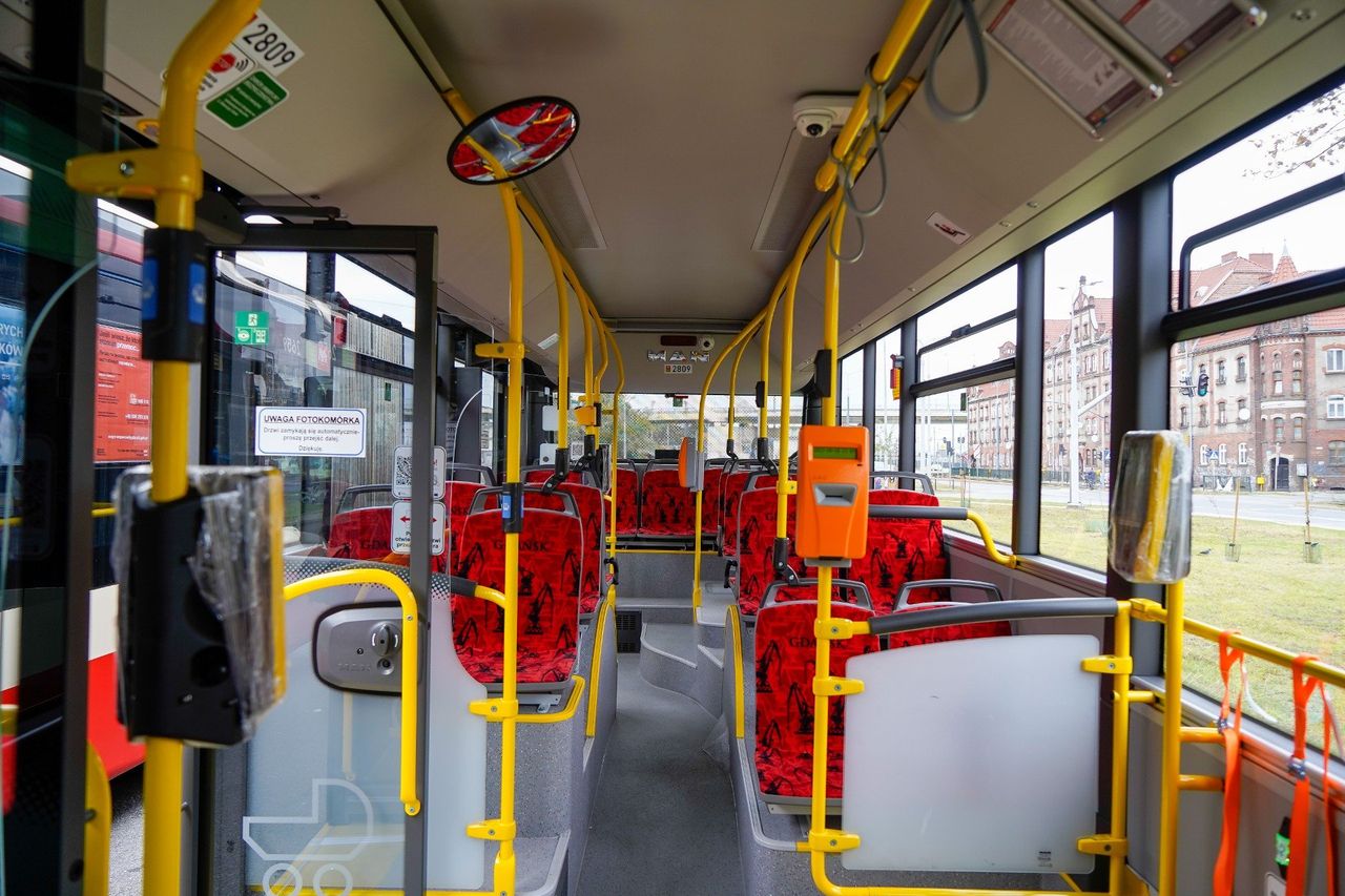Komunikacją gminną w Wolbromiu na wybory. W niedzielę mieszkańcy skorzystają z busów za darmo