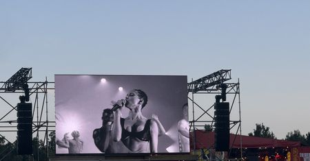 Doświadczenie totalne. FKA twigs hipnotyzowała podczas trzeciego dnia Open'era