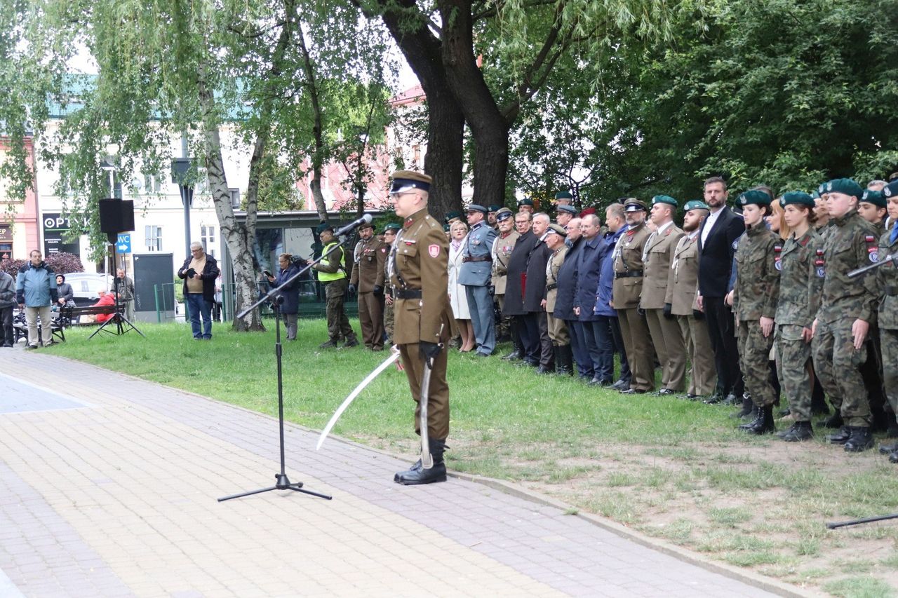 W Rzeszowie uczczono pamięć Marszałka Józefa Piłsudskiego w przeddzień 90. rocznicy jego śmierci