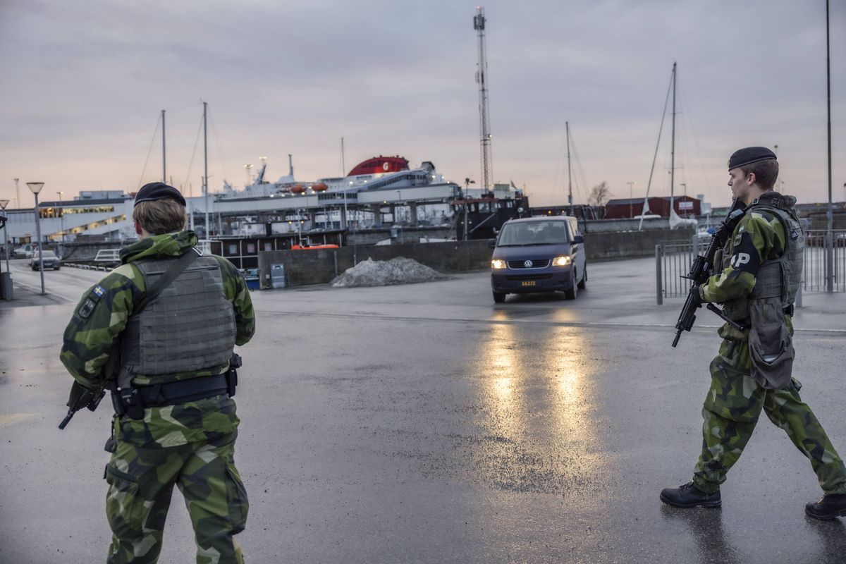 Szwedzkie władze na 6 miesięcy wprowadzają kontrole graniczne