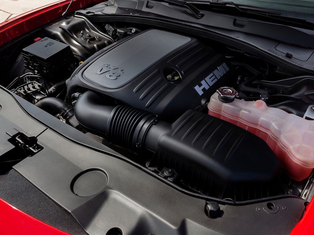 5.7 HEMI engine