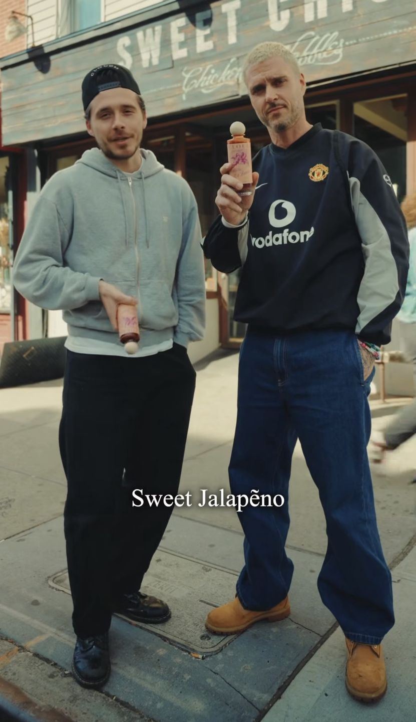 Brooklyn Beckham promuje hamburgery