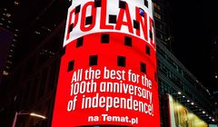 naTemat na 100-lecie niepodległości Polski ze spotem na Times Square (wideo)
