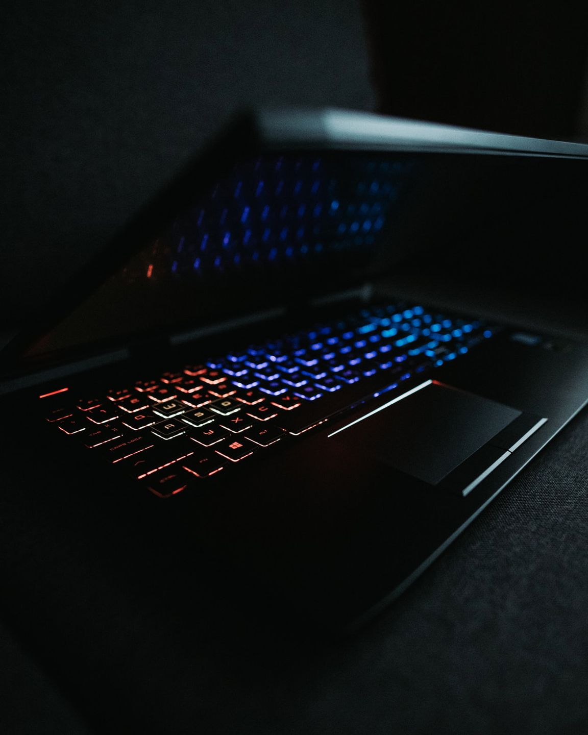 Szukasz biznesowego laptopa, idealnego do pracy zdalnej, w biurze i w delegacji? Poznaj HP ProBook! 3