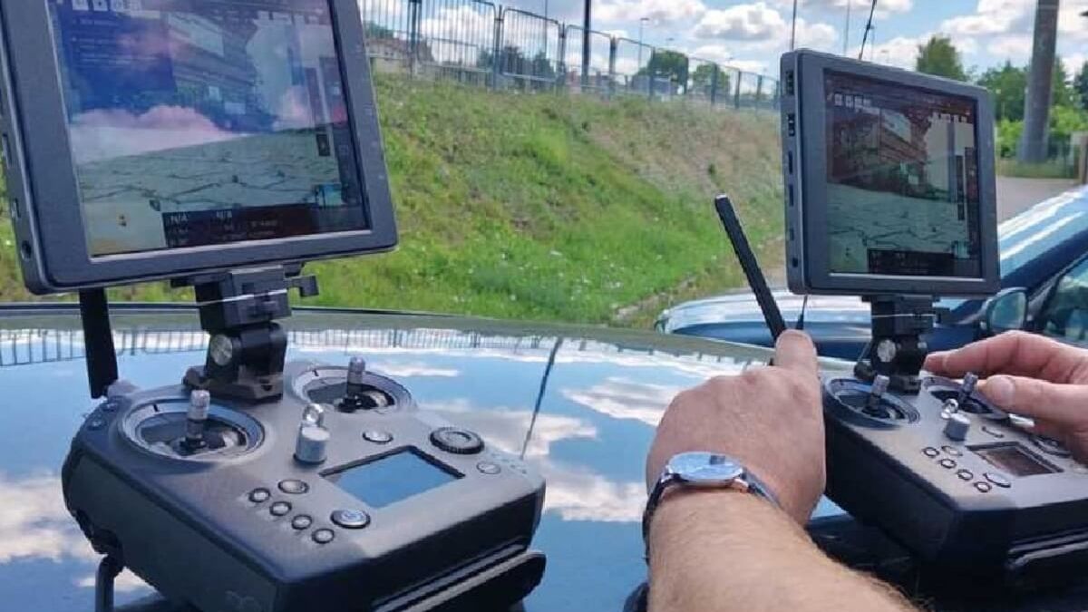 Policyjny dron sterowanie