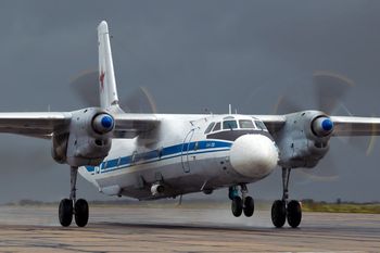Nawet nie wystartował. Rosyjski An-26 trafiony przez Ukraińców