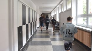 13-latek miał planować atak w szkole. Policja znalazła w jego plecaku duży nóż