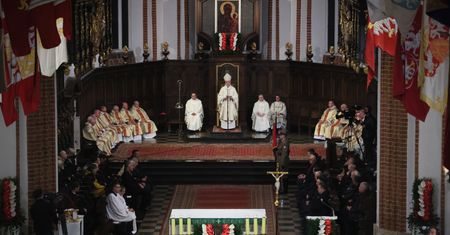 Święto Niepodległości. Czy 11 listopada trzeba iść do kościoła?