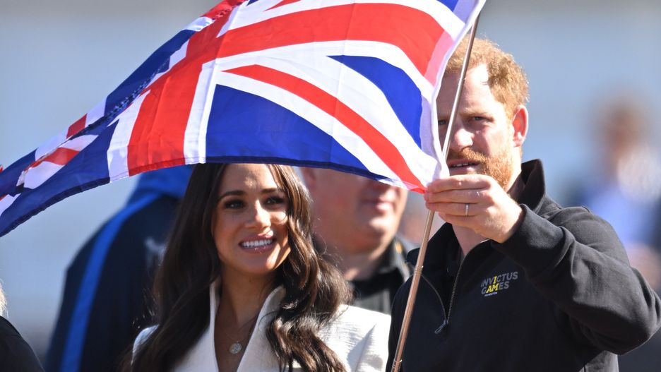 Invictus Games 2020 - Day 2THE HAGUE, NETHERLANDS - APRIL 17: Prince Harry, Duke of Sussex and Meghan, Duchess of Sussex attend the athletics event during the Invictus Games at Zuiderpark on April 17, 2022 in The Hague, Netherlands. (Photo by Karwai Tang/WireImage)Karwai Tang