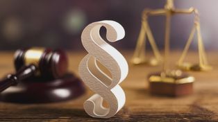 Gmina Krzymów: Groził synowi i ruszył z nożem na policjantów