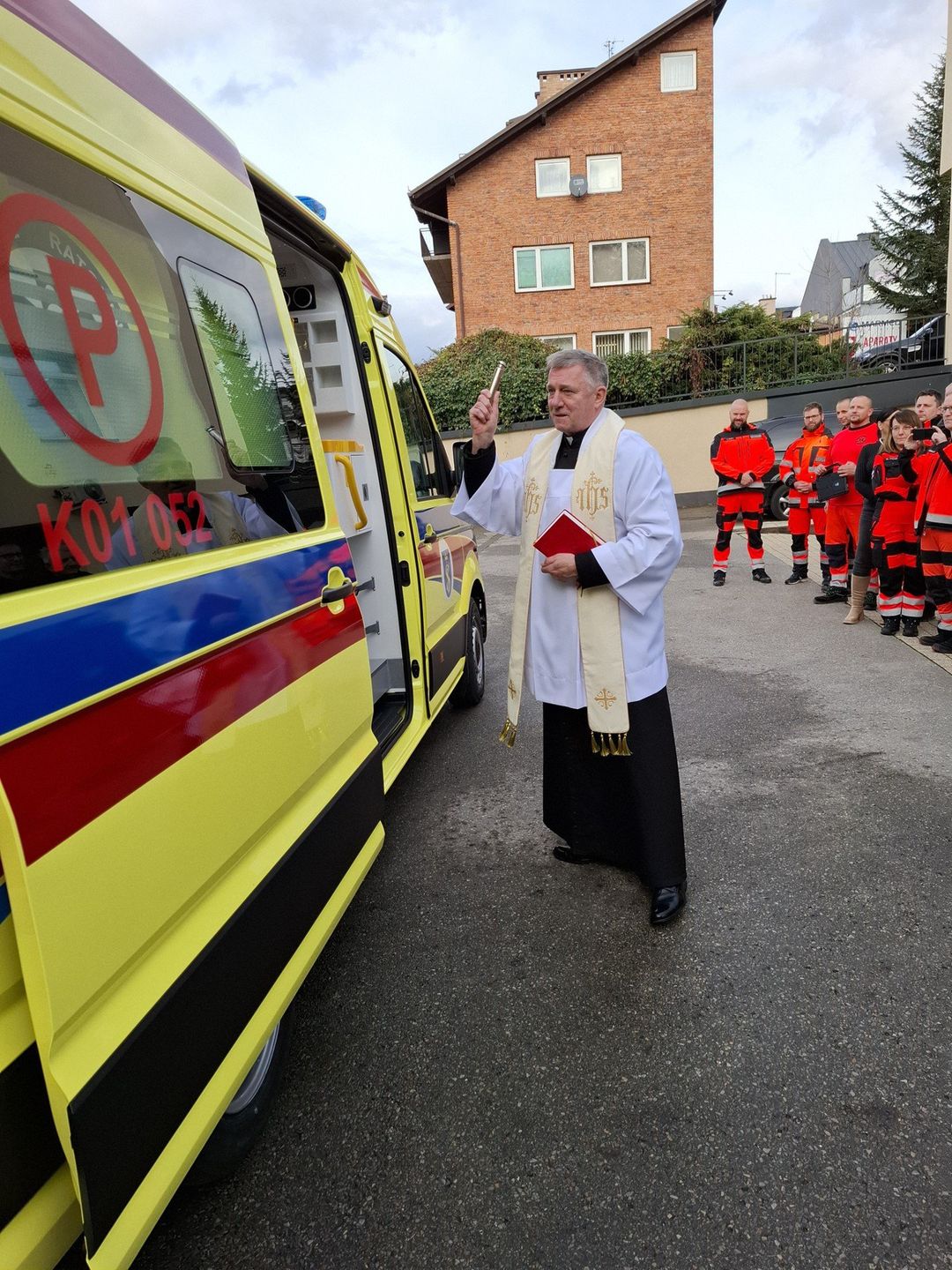 Nowa karetka w Skawinie