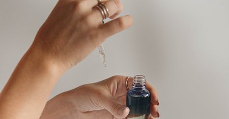 Probiotyki chronią nie tylko jelita, ale też... skórę. To serum to bestseller