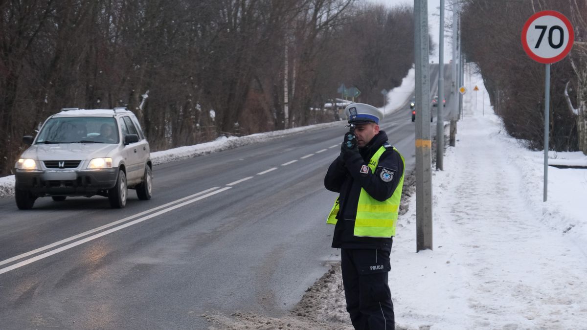 Od 1 lipca spodziewajmy się pomiarów prędkości poza obszarem zabudowanym. Podpowiadam, gdzie będzie najłatwiej stracić prawo jazdy.