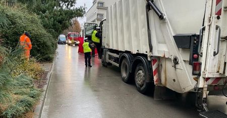 Poślizgnął się tuż przed śmieciarką. Tragiczny wypadek w Gliwicach