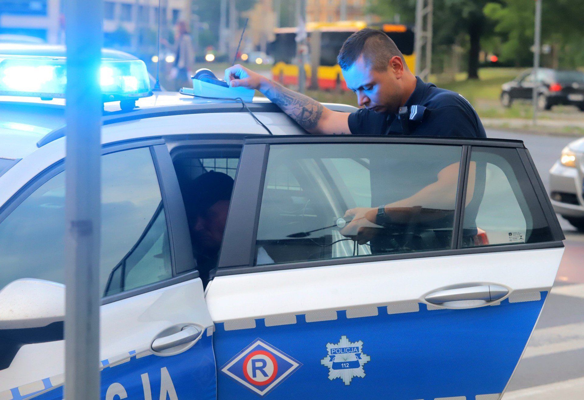 Policjanci kontrolowali trzeźwość kierowców. (zdjęcie ilustracyjne)