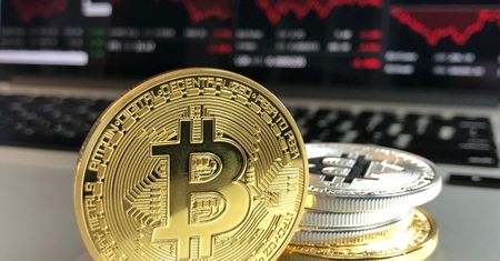 Google zabrania reklamować kryptowaluty, chce tak dbać o nasze bezpieczeństwo