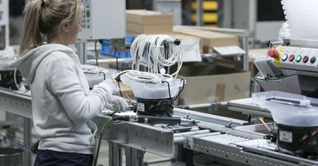 Polacy boją się biedy na emeryturze. Wiedzą już, że będą musieli pracować dłużej