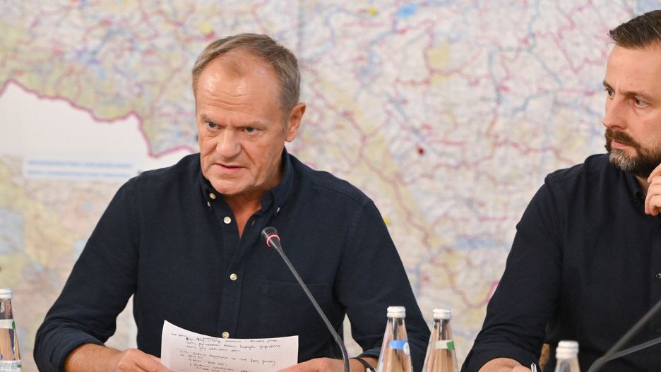 Donald Tusk i Władysław Kosiniak-Kamysz ma sztabie kryzysowym