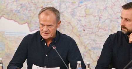"Irytacja Tuska" i rząd bez rzecznika. Premier zażądał od ministrów dyscypliny
