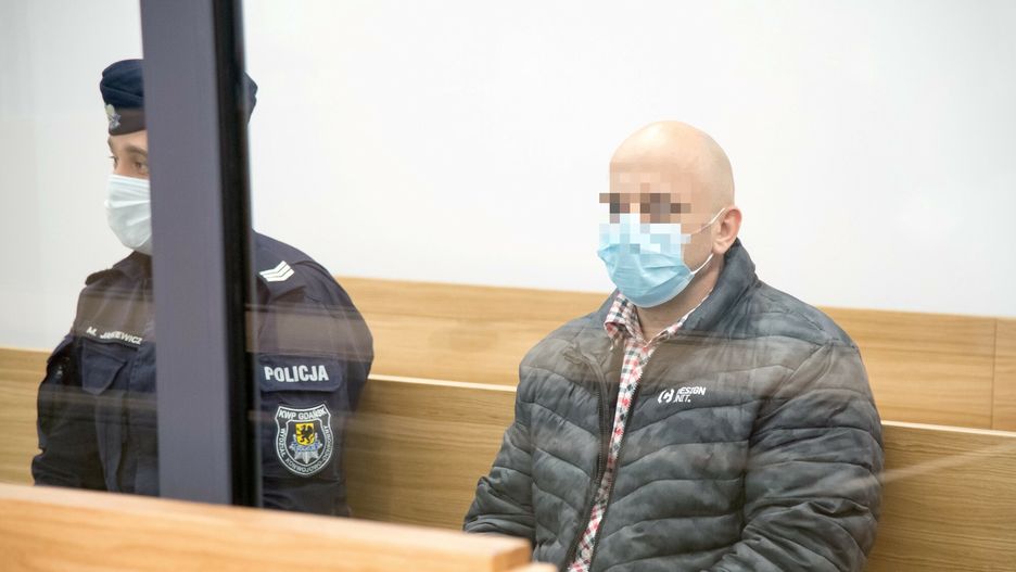 Kolejny wyrok Krystka ?owcy nastolatek
14.10.2021 Wejherowo Sad Rejonowy Proces Krystiana W. pseudonim Krystek Ogloszenie wyroku Fot. Wojciech Strozyk/REPORTER !!!!!!!!!  ZAKAZ PUBLIKACJI WIZERUNKU I DANYCH OSOBOWYCH OSKARZONEGO !!!!!!!!!!!!!
N/z: Krystian W.
Wojciech Strozyk/REPORTER