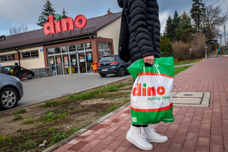 Nikt nie rośnie w Polsce tak jak Dino. Pół miliarda więcej na pracowników w rok