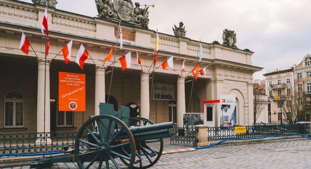 Sierpień z historią w Wielkopolskim Muzeum Niepodległości – wykłady, zajęcia dla dzieci i plenerowe atrakcje