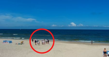 Była godz. 12:13. Ujęcie z Mrzeżyna. Przypatrzcie się