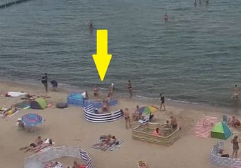11:53 nad Bałtykiem. Oto co zrobili plażowicze. Tylko spójrzcie