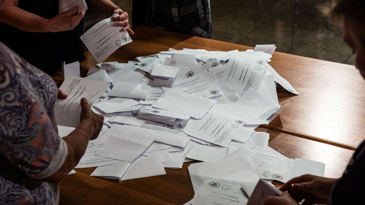 Wybory prezydenckie 2025 - liczenie głosów we Wrocławiu