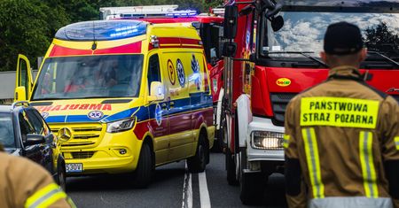 Tragedia na S7. Nie żyją trzy osoby, w tym dziecko