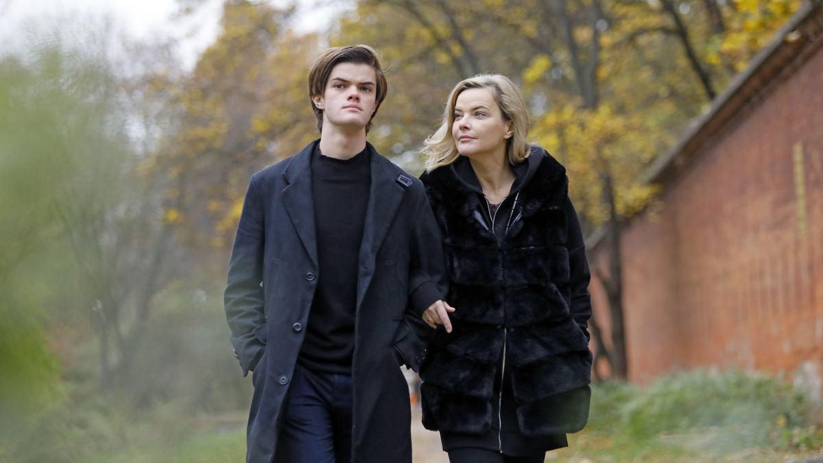 Tomasz Malcolm na spacerze z mamą Moniką Zamachowską