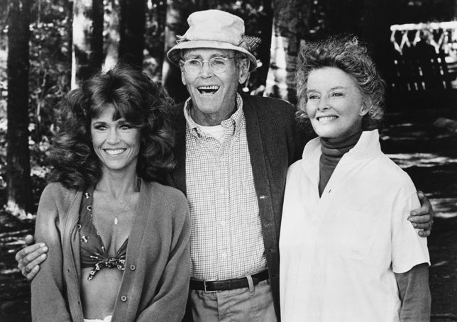 Jane i Henry Fonda oraz Katharine Hepburn w filmie "Nad złotym stawem" Marka Rydella z 1981 r.