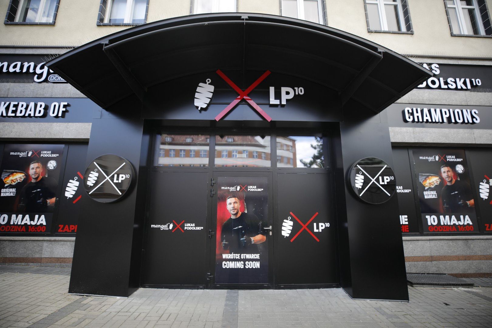Lukas Podolski w Zabrzu otworzy pierwszy lokal Mangal Döner 