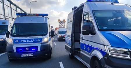 Kurów: Kolejny wypadek na ekspresówce. Kierowcy utknęli w długim korku