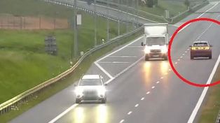 Jechał drogą ekspresową pod prąd. Policjanci dali mu sygnał do zatrzymania, ale zignorował ich