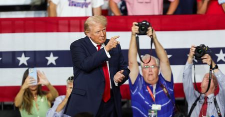 Pierwszy wiec Trumpa po wycofaniu się Bidena. Atak na jedną osobę