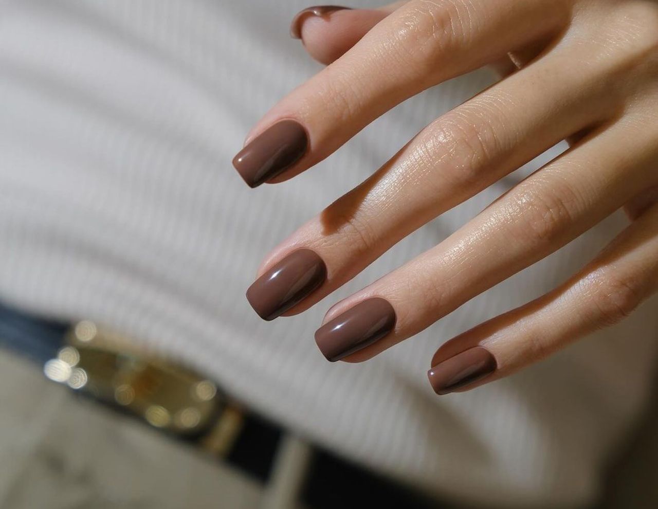 Embracing simplicity: Discover the chic allure of minimalist nail design