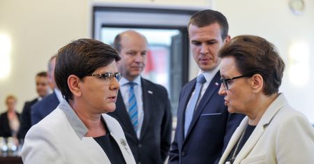 Tylko w WP. PiS poparło referendum na pokaz. Nie zajmie się nim do wakacji