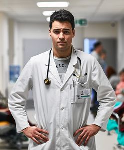 "Tracimy pół tysiąca osób dziennie". Dr Tomasz Karauda apeluje do rządu