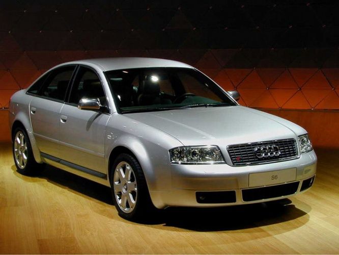 Audi - za co kochamy władcę pierścieni? 13