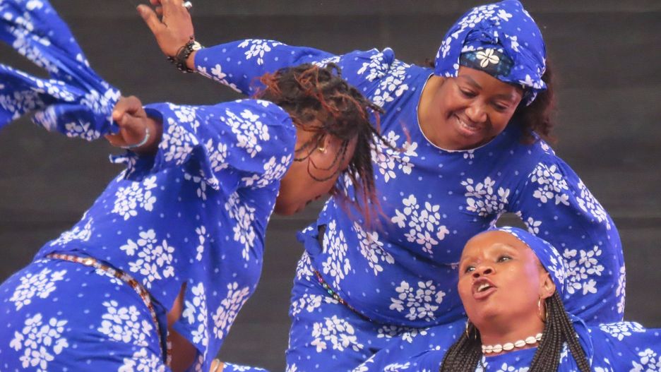 Międzynarodowy Festiwal Folkloru &#34;Oblicza Tradycji&#34; prezentuje kultury różnych krajów i kontynentów m.in. Senegalu.