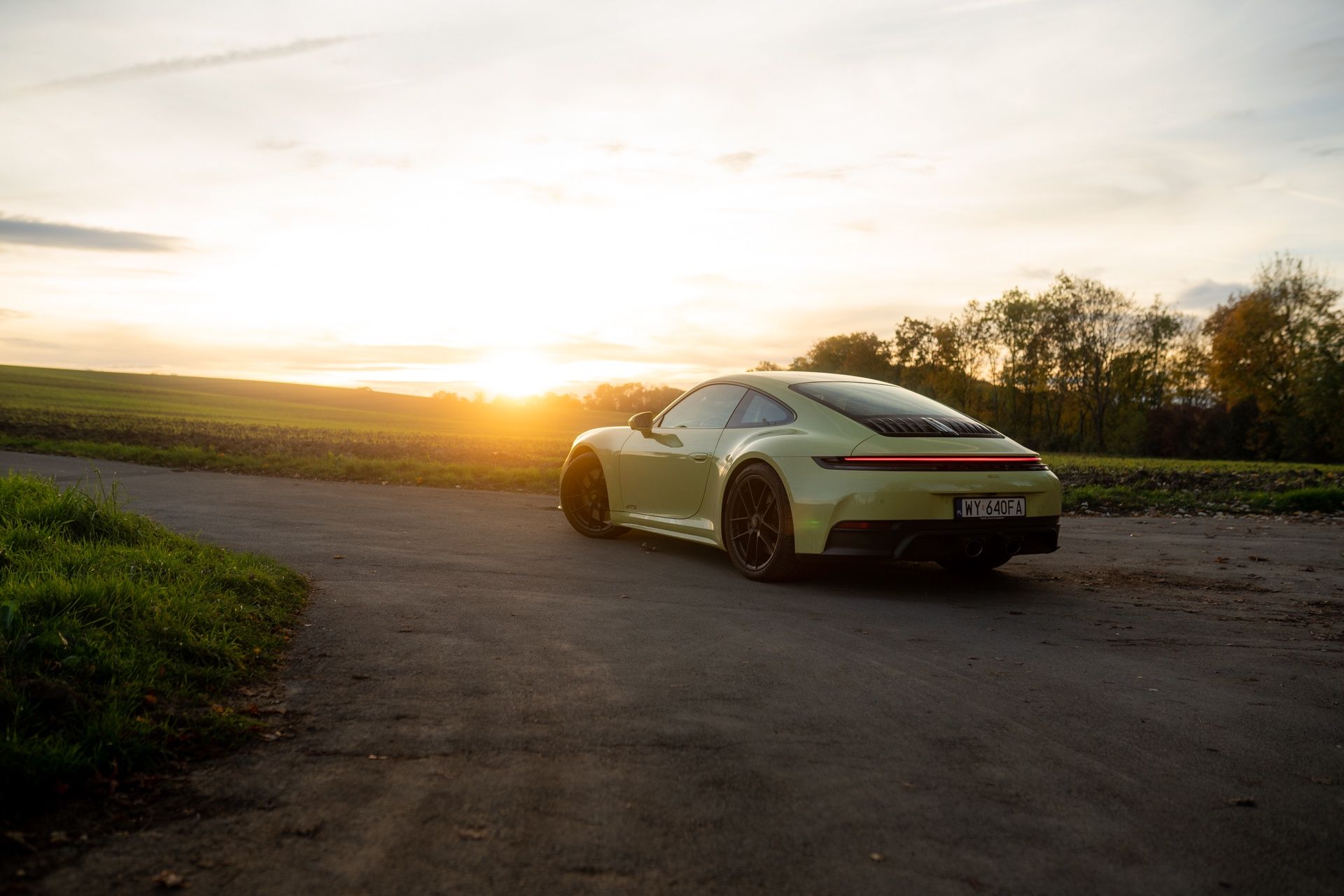 Porsche 911 Carrera 4 GTS