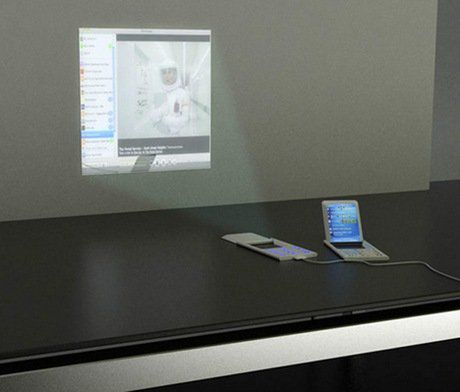 Telefon komórkowy z projektorem Stefano Casanovy 2