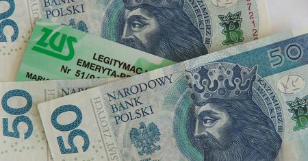 Czternasta emerytura 2021. Dodatkowe świadczenia jeszcze w październiku