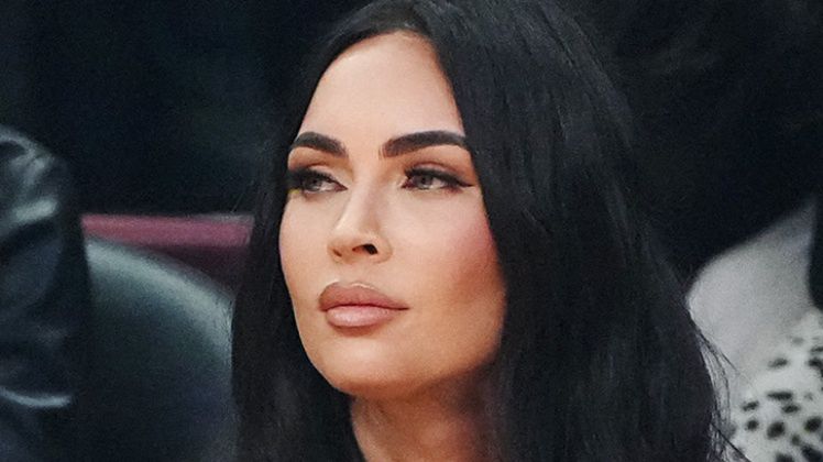 Megan Fox prezentuje lico w delikatnym makijażu