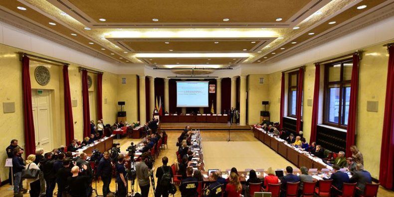 Warszawa. Jolanta Brzeska i Andrzej Rzepliński z honorowym obywatelstwem. Jednogłośnie, ale nie jednomyślnie