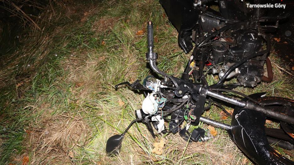 Kierowca motoroweru prawdopodobnie wymusił pierwszeństwo.