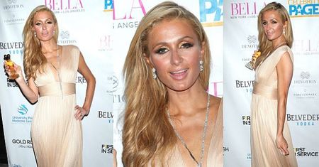 Opalona Paris Hilton promuje perfumy (ZDJĘCIA)